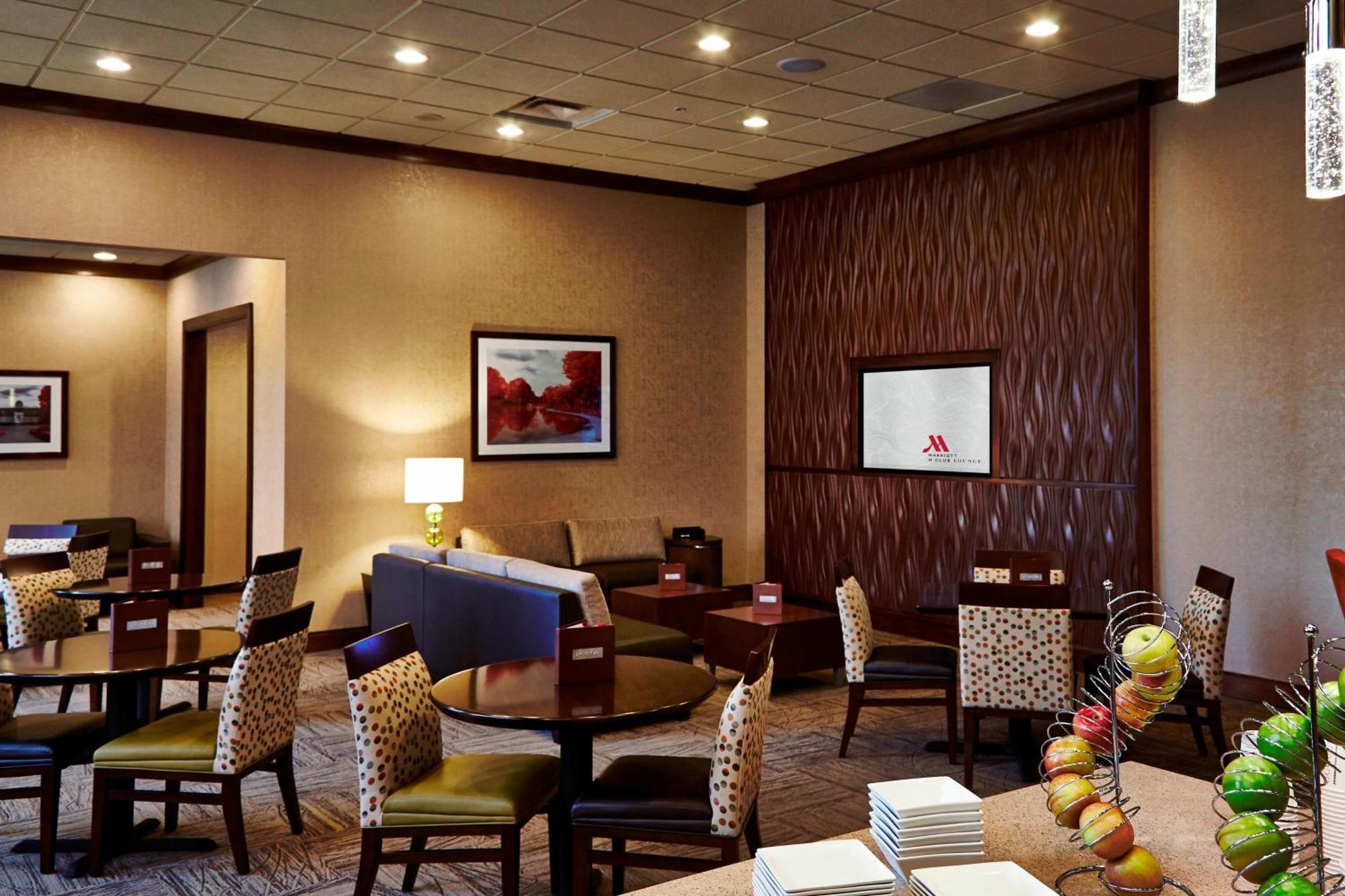 Columbus Airport Marriott Hotell Eksteriør bilde