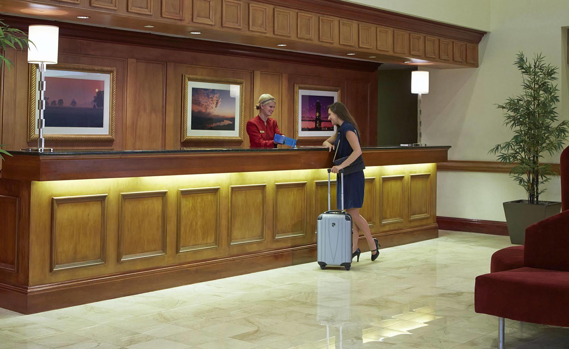 Columbus Airport Marriott Hotell Eksteriør bilde